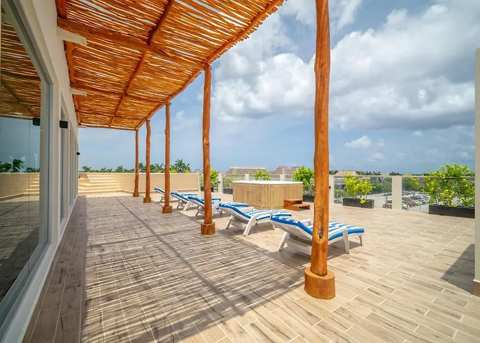 2 Bd With Balcony, Rooftop Pool, Hot Tub, Gym Сasa de vacaciones Playa del Carmen