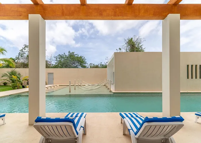 Сasa de vacaciones 2 Bd With Balcony, Rooftop Pool, Hot Tub, Gym