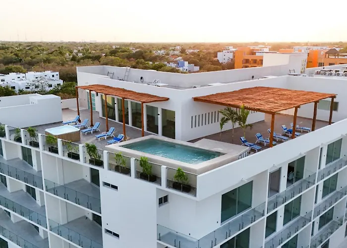 2 Bd With Balcony, Rooftop Pool, Hot Tub, Gym Playa del Carmen