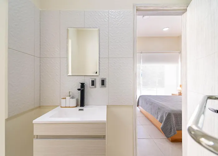 2 Bd With Balcony, Rooftop Pool, Hot Tub, Gym Сasa de vacaciones