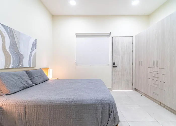 2 Bd With Balcony, Rooftop Pool, Hot Tub, Gym Playa del Carmen
