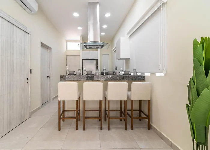 Сasa de vacaciones 2 Bd With Balcony, Rooftop Pool, Hot Tub, Gym
