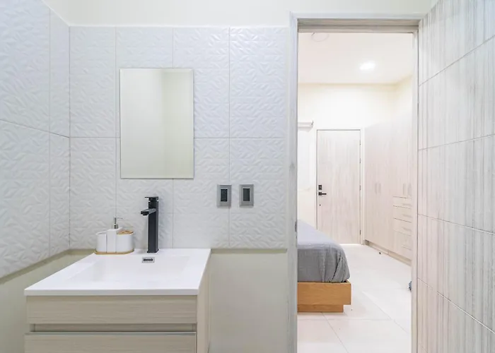 2 Bd With Balcony, Rooftop Pool, Hot Tub, Gym Сasa de vacaciones Playa del Carmen